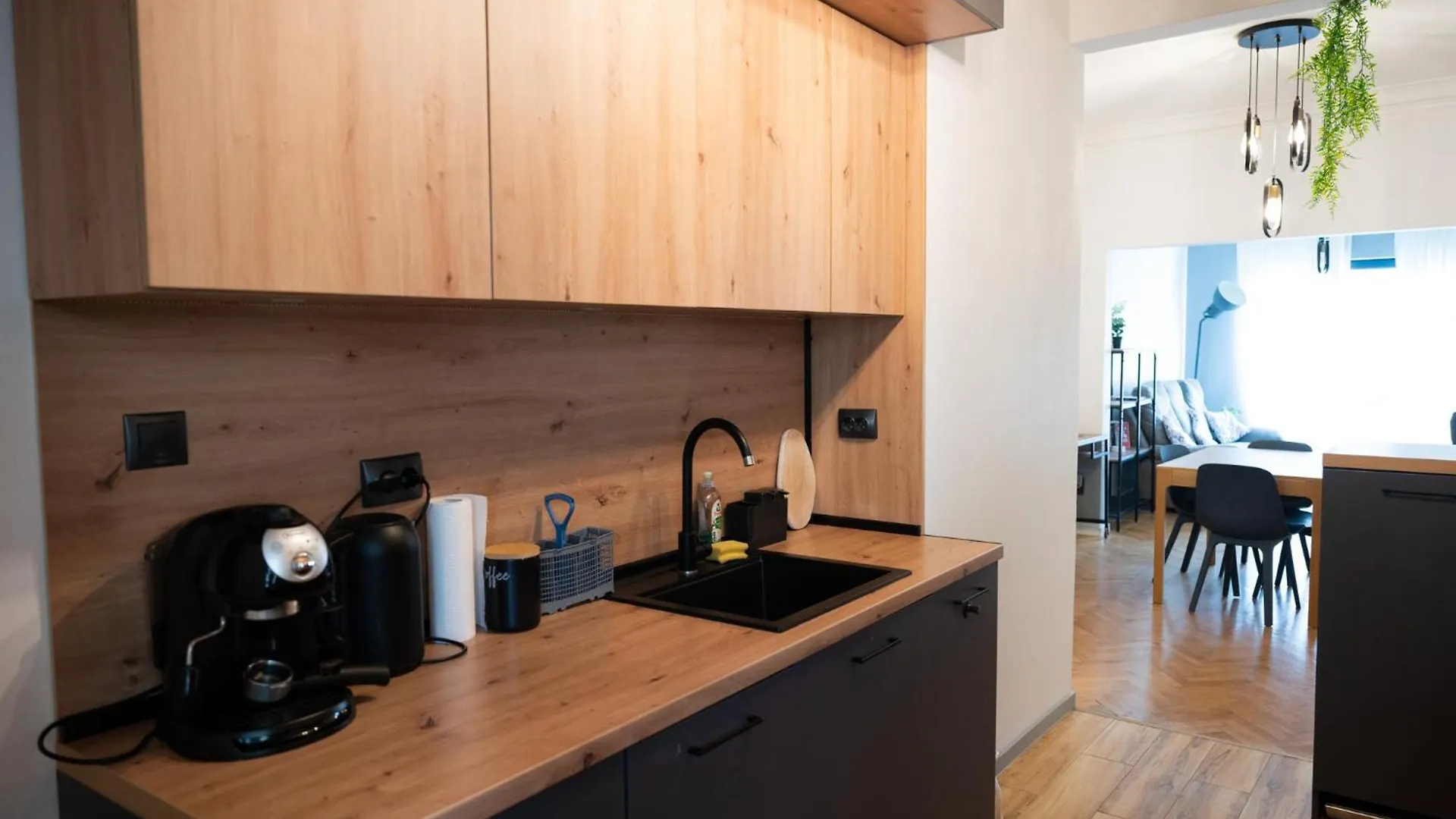 Perfect Long-Term Stay Stylish And Spacious Top Center Next To Vitosha Blvd Sofia Apartment